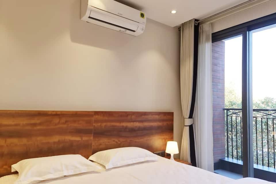 Apt# One-four-two - With Lift - High Speed Wifi - Smart Tv Apartment
